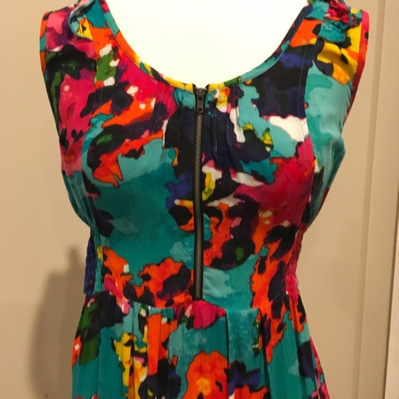 Dress - Picture 3 of 4